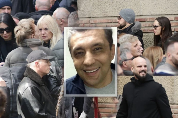 ESTRADNJACI SE OPRAŠTAJU OD ŽELJKA RUTOVIĆA: Ove poznate ličnosti su se pojavile na njegovoj SAHRANI! (VIDEO)