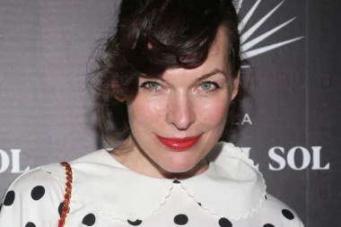 DEDA BIO NA GOLOM OTOKU, OTAC U ZATVORU, a ovo je BRAT Mile Jovović! Glumica podelila zajedničku fotku - PATI zbog jedne stvari!