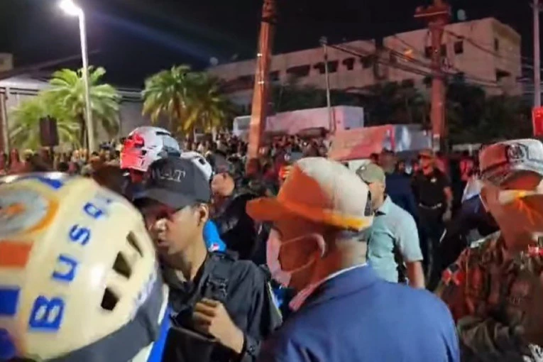 KROV DISKOTEKE UBIO I POZNATU POLITIČARKU! Tragedija u noćnom klubu, najmanje 16 mrtvih tokom koncerta (VIDEO)