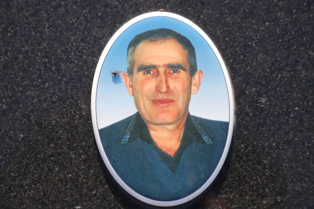 LJUBIŠA JE POBIO 13 ROĐAKA I KOMŠIJA! Motiv najvećeg masakra u Srbiji i posle 12 godina ostao je MISTERIJA: UBICA JE TAJNU ODNEO U GROB! (VIDEO)