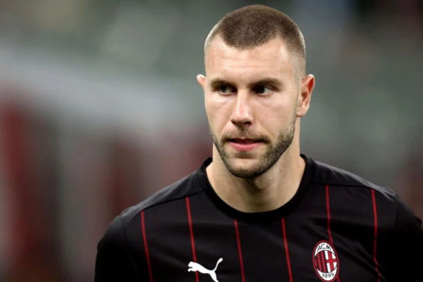 UŽASNE VESTI ZA PAUNOVIĆA: POVREDIO SE STRAHINJA PAVLOVIĆ!