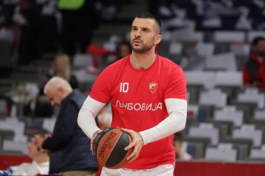 SVE PUCA OD EMOCIJA: Evo kako se Crvena zvezda oprostila od svoje legende! (VIDEO)