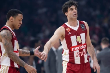 TEODOSIĆ?! PIJE, PUŠI, NA SPLAV SE NE MOŽE UĆI OD NJEGA: Ove reči o bivšem kapitenu Srbije danas ODZVANJAJU!