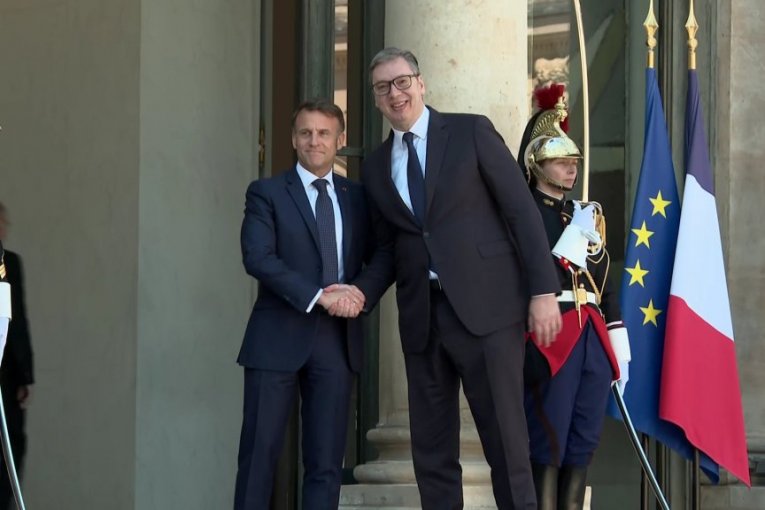 Aleksandar Vučić i Emanuel Makron