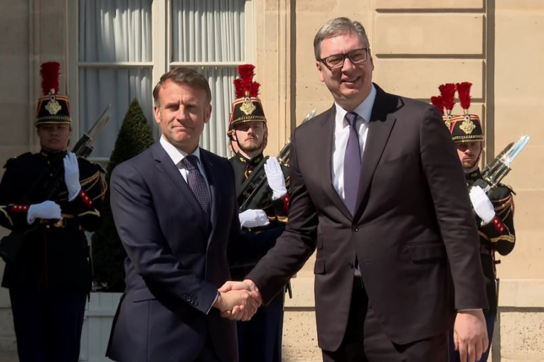 Aleksandar Vučić i Emanuel Makron