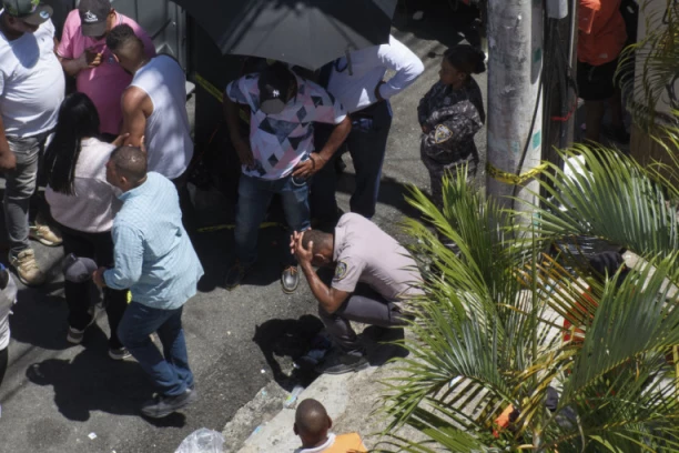 I DALJE VADE BEŽIVOTNA TELA! Katastrofa u diskoteci odnela skoro 100 života, među stradalima lekar, arhitekta, policajac - tek se čeka crni bilans!