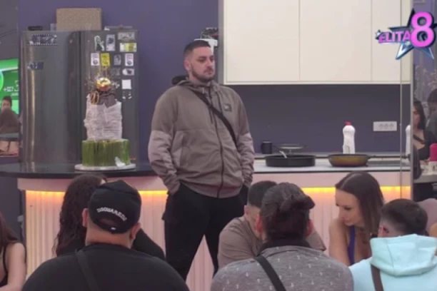 TUŽNE SCENE U RIJALITIJU: Zola otkrio koliko je RAZOČARAN U OCA, a Uroš priznao da je njegov TATA KRIO od komšija KO MU JE SIN! (GALERIJA)