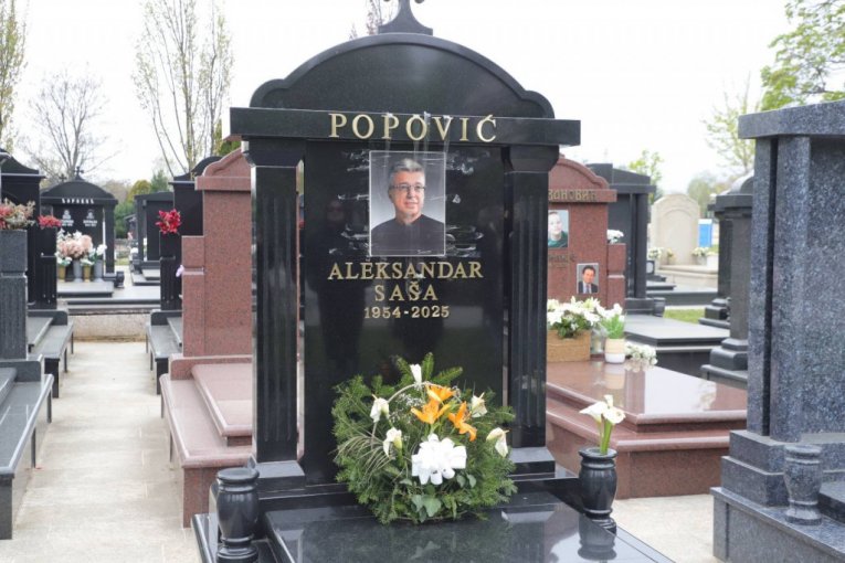 Spomenik Saše Popovića