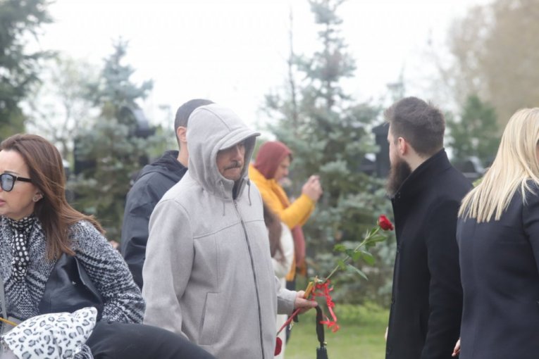 Keba i Igor Kojić na pomenu Saši Popoviću