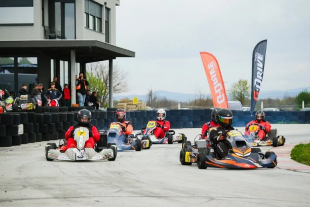 DOŽIVITE G-DRIVE #TAKOMOĆNO KARTING ISKUSTVO!  Počelo Otvoreno prvenstvo u kartingu 2025. godine