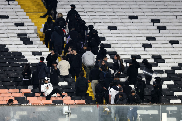 Dvojica navijača stradala uoči meča Kupa Libertadores