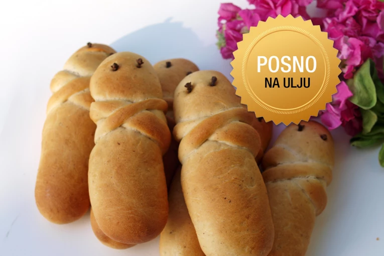 LAZAREVU SUBOTU DOČEKAJTE UZ TRADICIONALNE LAZARČIĆE SA SVETE GORE: Posni kolačići koji čuvaju vekovno predanje i mirišu na molitvu