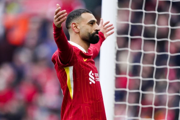 NAVIJAČI ODUŠEVLJENI: Fudbaler potpisao novi ugovor!