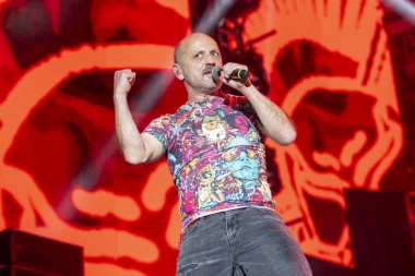 UHAPŠEN MILE KEKIN! Frontmen Hladnog piva završio IZA REŠETAKA!