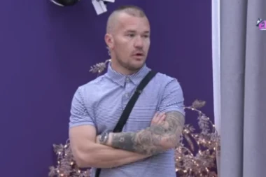 NAJTEŽI UDARAC ZA MATORU! Munjez obrisao patos sa njom, zbog OVOGA će nastati haos!