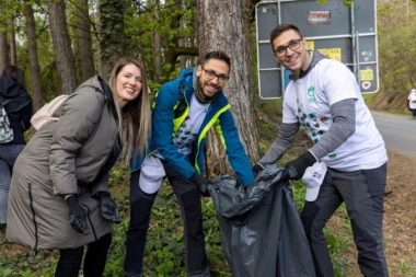 ODRŽANA AKCIJA POVODOM DANA ZAŠTITE PRIRODE Zajedničkim naporima za čistiju i lepšu Frušku goru