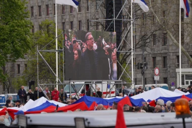 REKE LJUDI SE SLIVAJU U BEOGRAD! SVE SPREMNO ZA DRUGI DAN SABORA "NE DAMO SRBIJU": Vučić pozvao sve u prestonicu