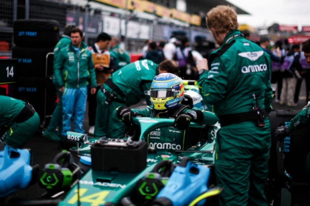 ALONSU SE OTKAČIO VOLAN! Neverovatna dešavanja u Bahreinu!