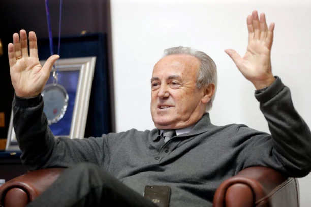 RAZLIČIT POGLED NA SPORNE SITUACIJE: Žučna rasprava nakon 176. večitog derbija - Milijaš nije mogao da se složi sa komentarima Zdravka Jokića!