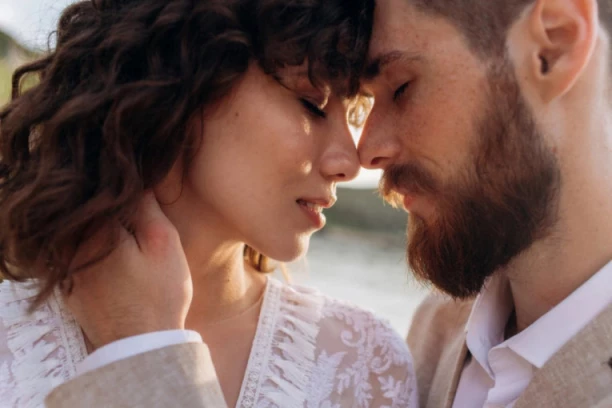 ČIM JE SUPRUGA URADILA OVO U KREVETU, ODMAH SAM ZNAO DA ME VARA: Jedan bizaran detalj je otkrio šta krije od mene 2 godine