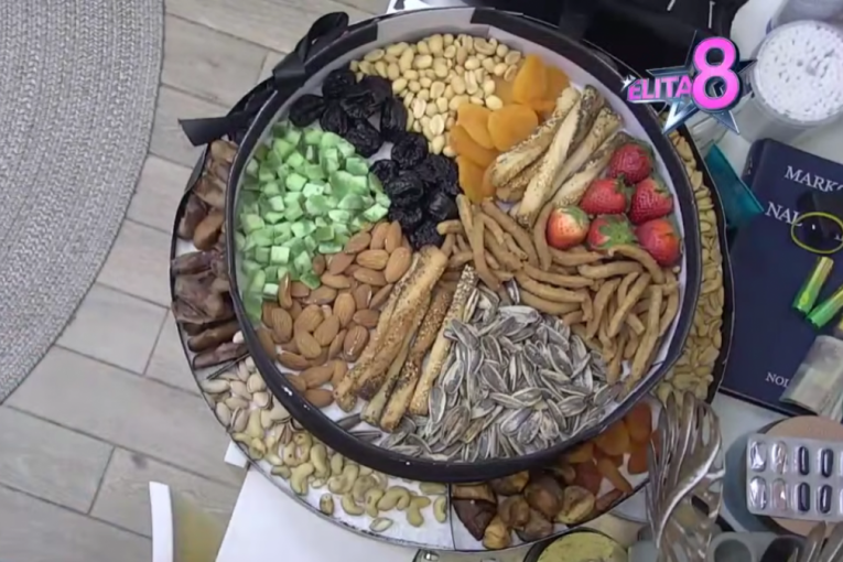 Aneli Ahmić i Luka Vujović dobili poklone od fanova Elita 8