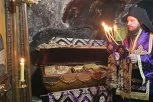 MOLITVA PRED SVETIM VASILIJEM: Vladika Sergije služio liturgiju kod moštiju Čudotvorca Ostroškog