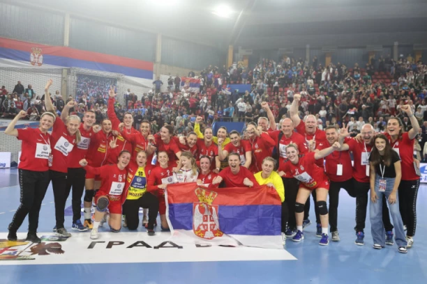 OVO JE POBEDA SRBIJE! Nakon spektakla u Boru - emocije se ne mogu opisati! (FOTO GALERIJA)