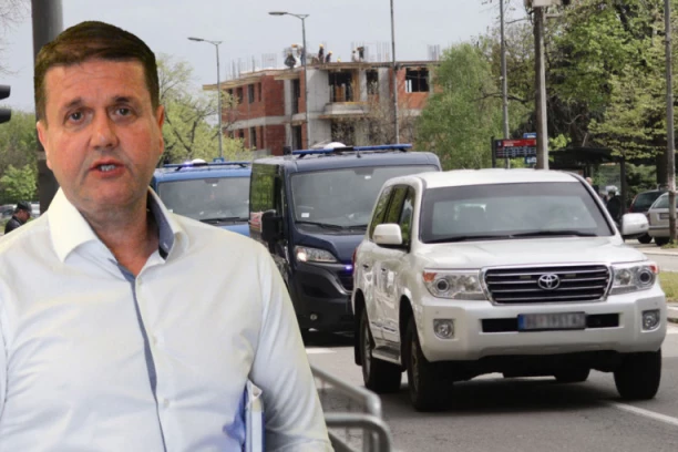 DARKO ŠARIĆ DANAS PRVI PUT IZAŠAO IZ ZATVORA! Ovako je bio obučen u Specijalnom sudu, e evo šta je rekao!