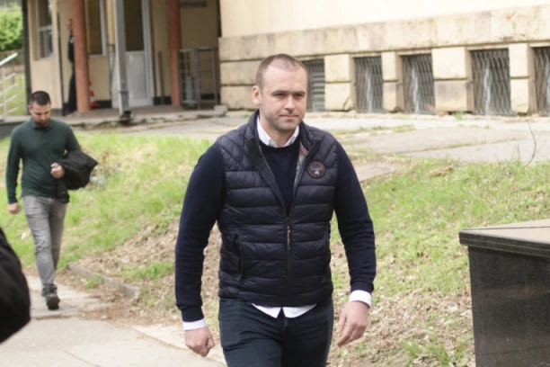 NAVIJAČ UROŠ RADOVANOVIĆ DOBIO 4 GODINE I 6 MESECI ZATVORA! Imao veliku ulogu u Šarićevom klanu, danas osuđen, moraće i da plati!