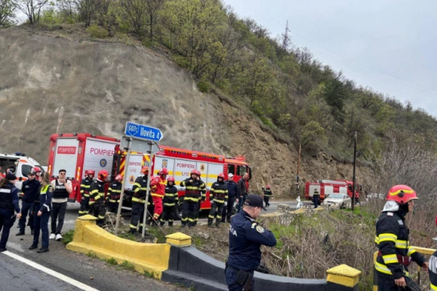 PRONAĐEN MINIBUS KOJI JE SLETEO U DUNAV! Izvučeno telo, traga se za ostalima