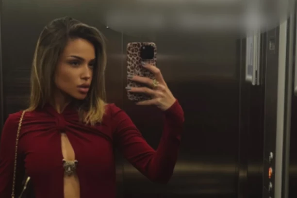 HITNO PREKINUT KONCERT NAŠE PEVAČICE U SKOPLJU: Breskvica izdala ZVANIČNU IZJAVU, evo kakva je DRAMA izbila!