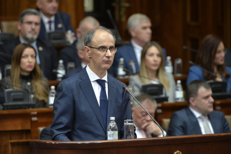 PROSVETA PRIORITET, KOSOVO I METOHIJA CENTRALNA NACIONALNA TEMA! Ovo su 6 ključnih tačaka ekspozea Đura Macuta!