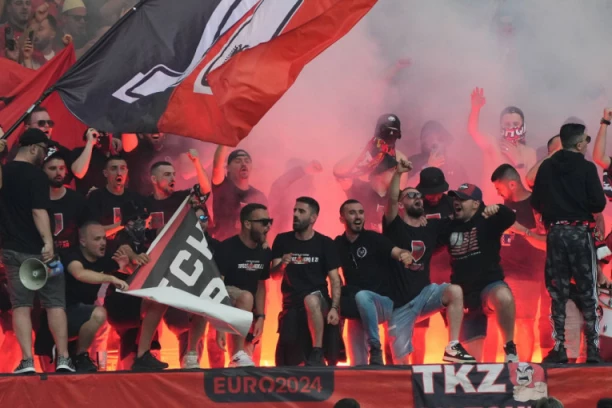 FIFA KAZNILA ALBANIJU ZBOG PROVOKACIJA SRBIJI: Deo tribina zatvoren za meč kvalifikacija!