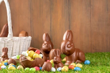 "ZEC NIJE SIMBOL VASKRSA, VEĆ NEČEG STRAŠNOG": Otac Predrag upozorava šta ne treba, a šta treba da imate na vaskršnjoj trpezi