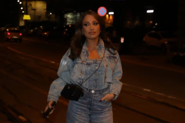 MILICA JOKIĆ TUGUJE NA USKRS: Pevačica slomljena zbog GUBITKA DRAGE OSOBE!