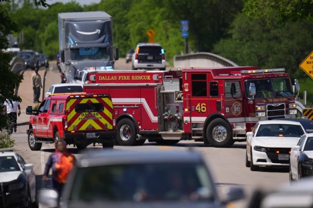 RASTE BROJ POVREĐENIH U PUCNJAVI U ŠKOLI: Svi su hospitalizovani, policija traga UČENIKOM KOJI JE PUCAO