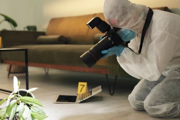 BEŽIVOTNO TELO ŽENE PRONAĐENO U APARTMANU! Uhapšen Slovak zbog ubistva!