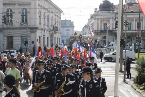 "BEOGRADU S LJUBAVLJU" Svečanim defileom Knez Mihailovom otvorena manifestacija Dani Beograda 2025