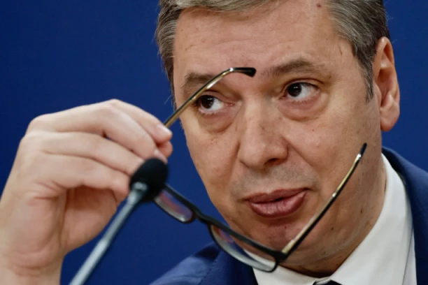 VUČIĆ STIGAO U TIRANU! Predsednik Srbije učestvuje na samitu Evropske političke zajednice!