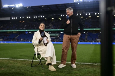 GLEDA U NJU KAO NEKADA U ANU! Da li je ova žena razlog zbog kog nemački mediji BRUJE o razvodu Švajnštajgera i Ivanovićeve - ona je TRUDNA! (FOTO)