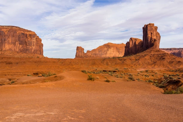 DVOGODIŠNJI DEČAK NESTAO U PUSTINJI ARIZONE: Prepešačio više od 11 kilometara kroz opasno područje, spasila ga jedna srećna okolnost (VIDEO)