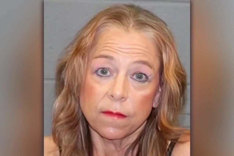 MAĆEHA GA 20 GODINA DRŽALA ZAROBLJENOG! U 32. zapalio kuću kako bi se spasio gladi i teškog zlostavljanja! IZVUČEN IZ VATRE S 31 KILOGRAMOM, SAD SREĆAN ŠTO KONAČNO SLAVI ROĐENDAN!