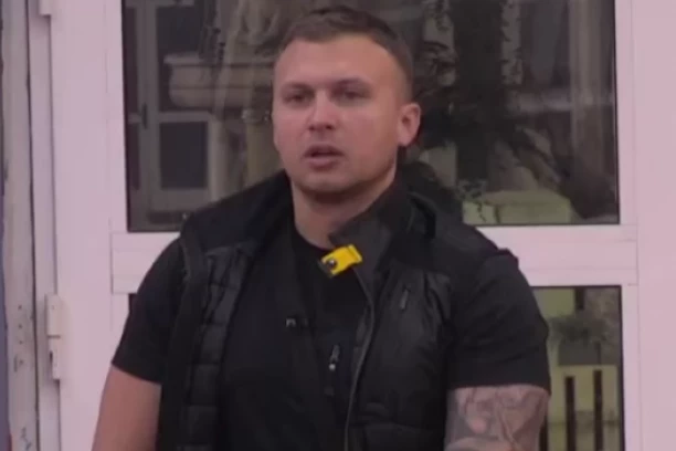 STEFAN KARIĆ MUVA UČESNICU "ELITE" NA OČI SVOJE DEVOJKE: Raskrinkala ga uživo u programu - Osman će biti BESAN!