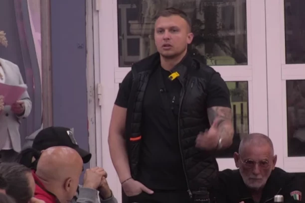 STEFAN KARIĆ SE OBRATIO DEVOJCI U SPOLJNOM SVETU: Hitno morao da PREKINE ćutanje zbog Anđele Đuričić - ovo je ODLUKA! (VIDEO)