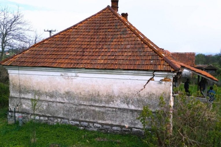 Učinimo Vaskrs radosnijim i za sedmočlanu porodicu Matić iz Zlatarića!