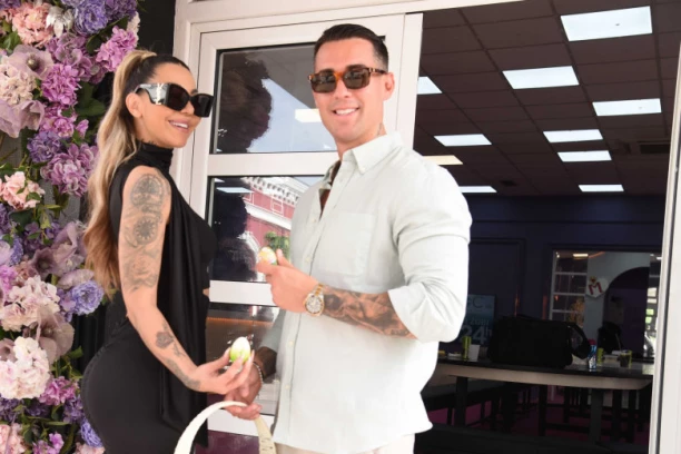 LJUBAV PUCA NA SVA ZVONA! Aneli i Mateja šok potezom aktivirali pravu RIJALITI BOMBU - FANOVI U TRANSU!