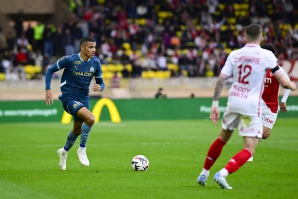 OPTUŽENI SILOVATELJ IMA NOVU REPREZENTACIJU: Oživeo karijeru, a sad Engleze menja zemljom s drugog kraja sveta!