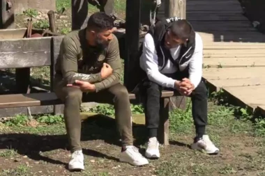 OGORČENJE PRED USKRS ZAVLADALO U RIJALITIJU: "Kao porodica, a OČIMA ne možemo da se gledamo" – žestoko opleo po cimerima! (VIDEO)