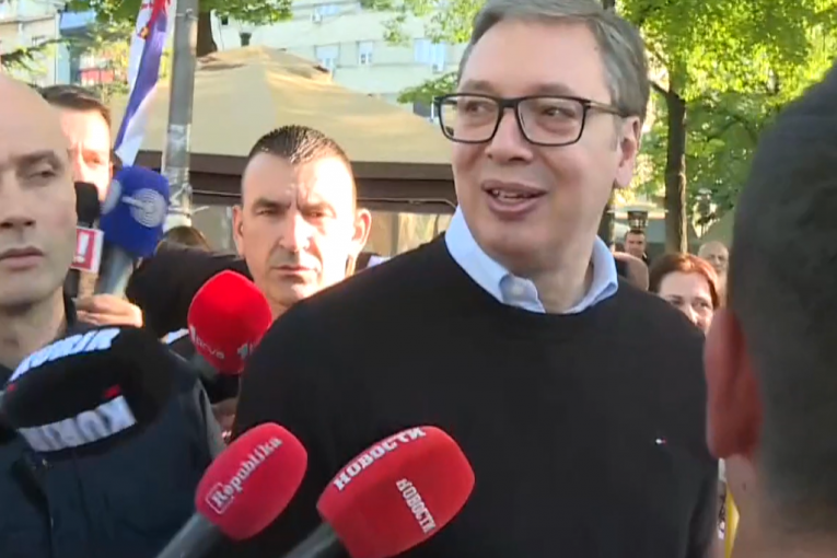 "OVO JE LUDILO, NE DAJU LJUDIMA DA JEDU": Vučić o blokadi RTS-a!