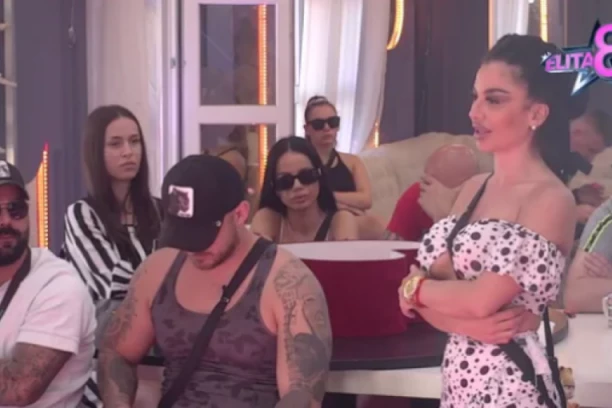 SANJA GRUJIĆ URNISALA MARKOVU PORODICU: Učesnica "Elite" puca po šavovima, bez dlake na jeziku o porodici Stefanović!